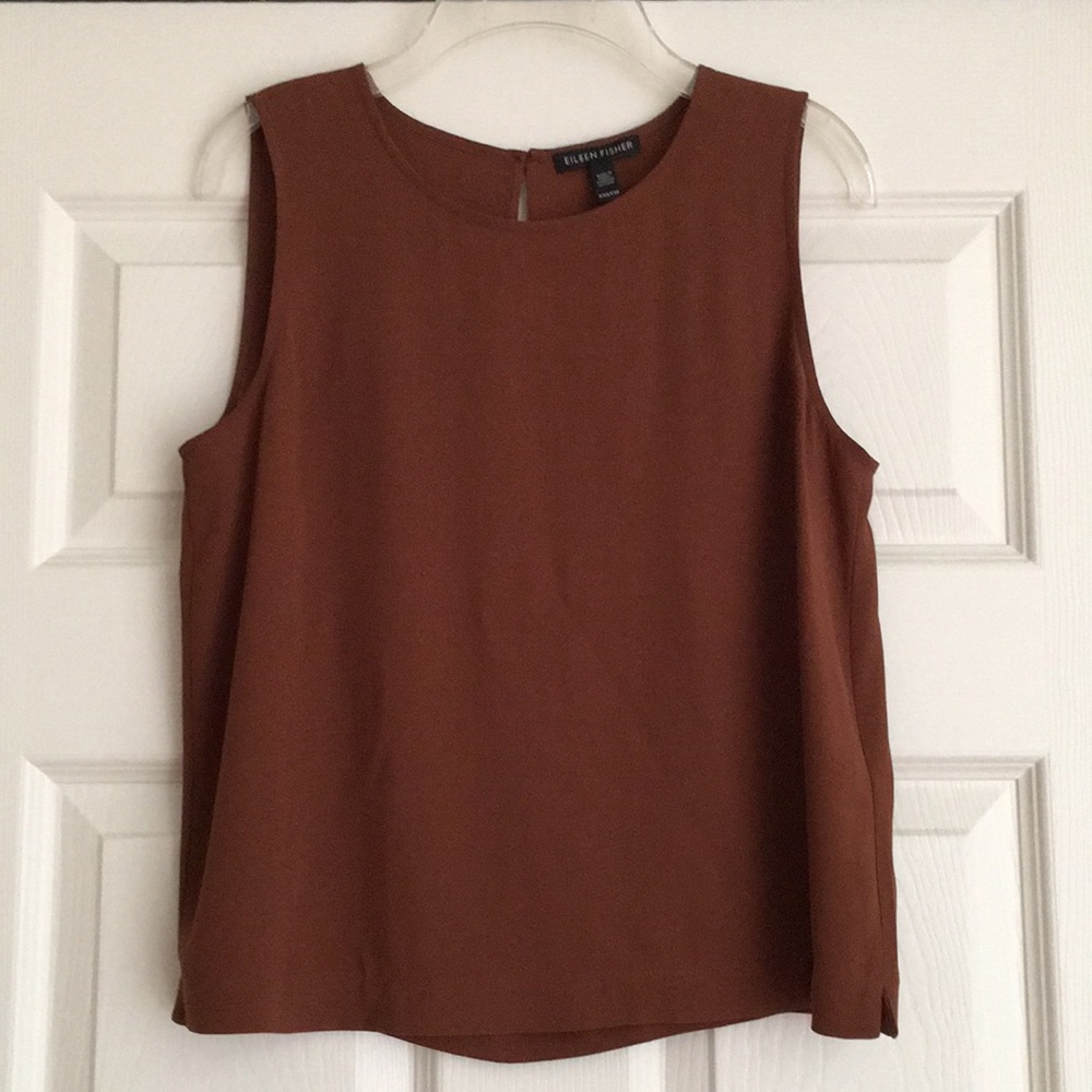 Eileen Fisher 100% silk brown round neck tank in women’s XXS (more like XS)